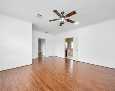11045 Upland Forest Drive - Photo Thumbnail 22