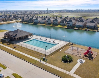 24811 Landolfi Drive - Photo Thumbnail 13