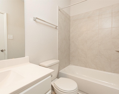 24811 Landolfi Drive - Photo Thumbnail 5