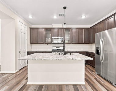 9460 Caddo Ridge Lane - Photo Thumbnail 12