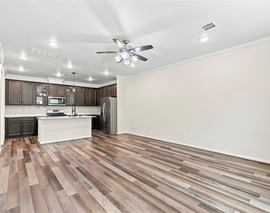 9460 Caddo Ridge Lane - Photo Thumbnail 5