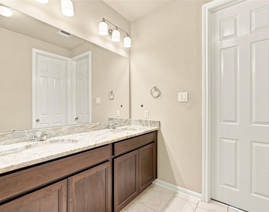 9460 Caddo Ridge Lane - Photo Thumbnail 19