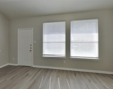 23206 Postwood Glen Lane - Photo Thumbnail 2