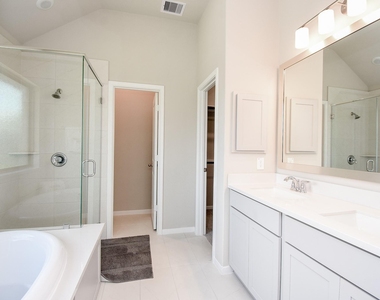 17007 Shine Bright Court - Photo Thumbnail 32