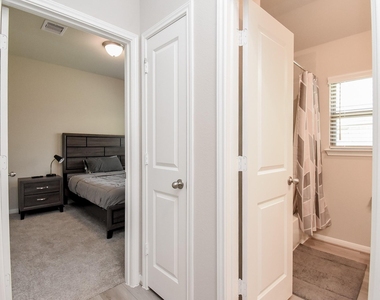 17007 Shine Bright Court - Photo Thumbnail 20