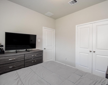 17007 Shine Bright Court - Photo Thumbnail 19