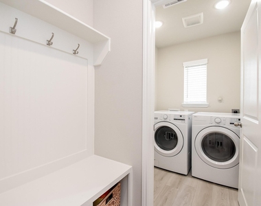17007 Shine Bright Court - Photo Thumbnail 5