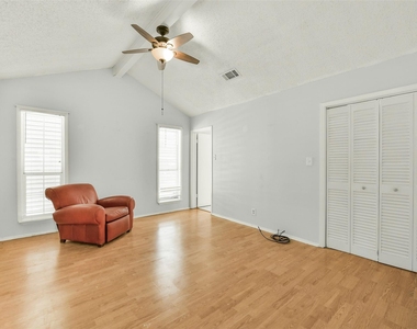 1073 Redfish Street - Photo Thumbnail 14