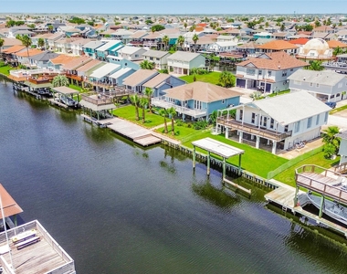 1073 Redfish Street - Photo Thumbnail 32