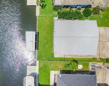 1073 Redfish Street - Photo Thumbnail 31