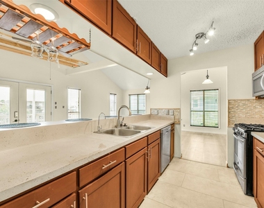 1073 Redfish Street - Photo Thumbnail 9