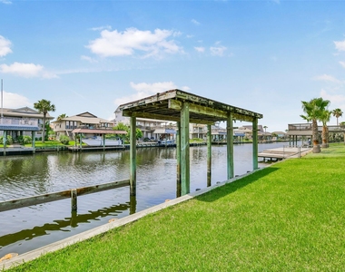 1073 Redfish Street - Photo Thumbnail 30