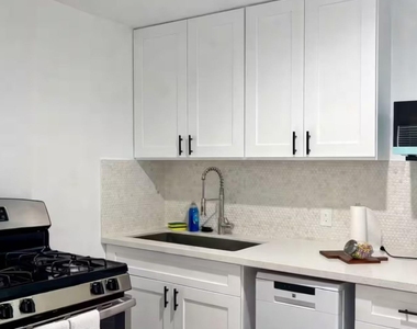 903 Wooding Street - Photo Thumbnail 1
