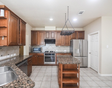 6006 Lamb Creek - Photo Thumbnail 3