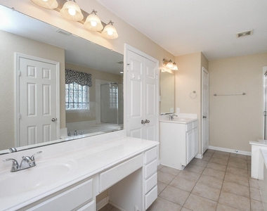 6006 Lamb Creek - Photo Thumbnail 6