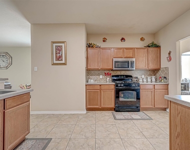 19223 Brook Village Road - Photo Thumbnail 27