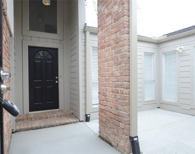 2023 Woodland Springs Street - Photo Thumbnail 5