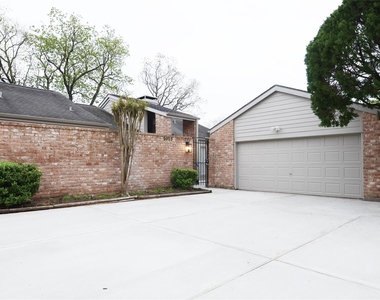 2023 Woodland Springs Street - Photo Thumbnail 2