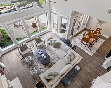 110 S Veilwood Circle - Photo Thumbnail 38