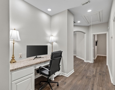 110 S Veilwood Circle - Photo Thumbnail 43