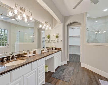 110 S Veilwood Circle - Photo Thumbnail 24