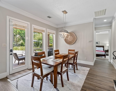 110 S Veilwood Circle - Photo Thumbnail 19