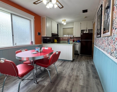 1432 Ramada Drive - Photo Thumbnail 3