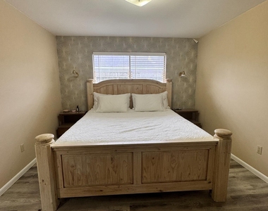1432 Ramada Drive - Photo Thumbnail 9
