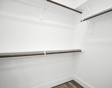 1507 Robin Street - Photo Thumbnail 7