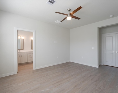 22014 Lesley Grove Lane - Photo Thumbnail 14