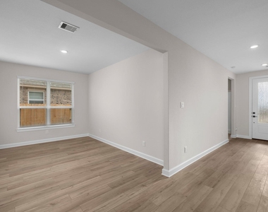 3210 Banyan Drive - Photo Thumbnail 3