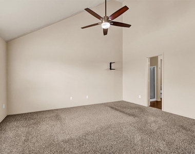 2119 Treasure Mountain Drive - Photo Thumbnail 13