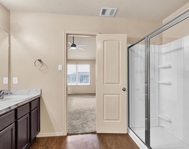 2119 Treasure Mountain Drive - Photo Thumbnail 16