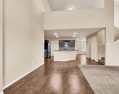 2119 Treasure Mountain Drive - Photo Thumbnail 9