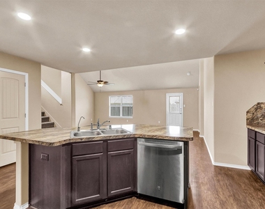 2119 Treasure Mountain Drive - Photo Thumbnail 8