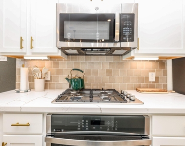 11412 Galway Grove Dr - Photo Thumbnail 17