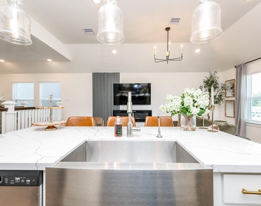 11412 Galway Grove Dr - Photo Thumbnail 16