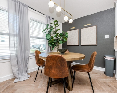 11412 Galway Grove Dr - Photo Thumbnail 18