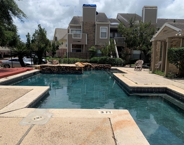 2710 Grants Lake Boulevard - Photo Thumbnail 8