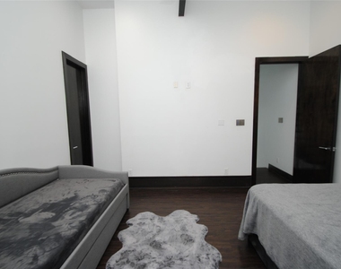 4118 Floyd Street - Photo Thumbnail 34