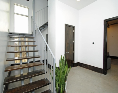4118 Floyd Street - Photo Thumbnail 4