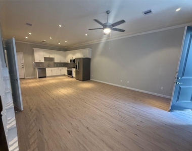 12400 Greens Road - Photo Thumbnail 1
