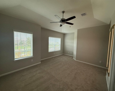 12400 Greens Road - Photo Thumbnail 3