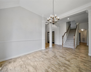 14 Beauty Bower Place - Photo Thumbnail 11