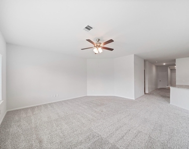 15102 Wiltshire Castle Ln - Photo Thumbnail 4