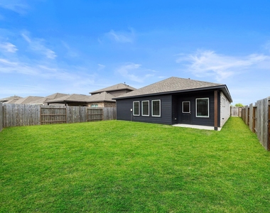 15102 Wiltshire Castle Ln - Photo Thumbnail 12
