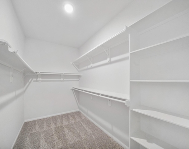 15102 Wiltshire Castle Ln - Photo Thumbnail 8