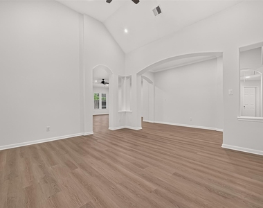 5607 Granite Falls Ln - Photo Thumbnail 32