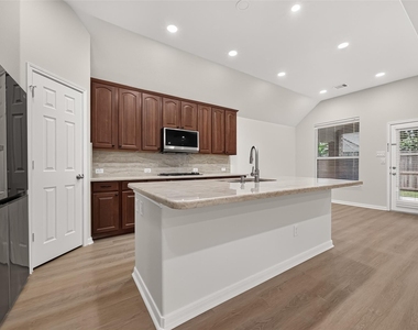5607 Granite Falls Ln - Photo Thumbnail 12