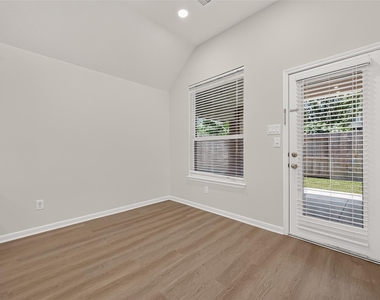 5607 Granite Falls Ln - Photo Thumbnail 16
